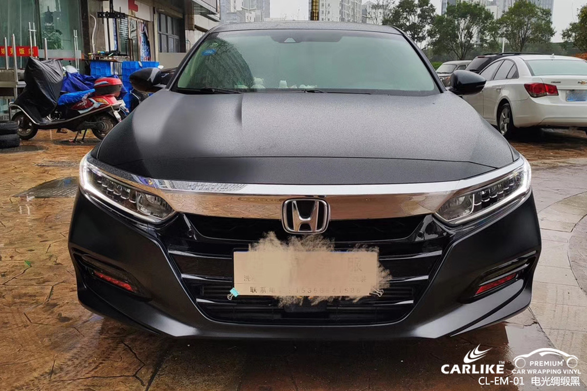 CARLIKE卡莱克™CL-EM-01本田金属电光绸缎黑车身改色膜白山施工案例效果图