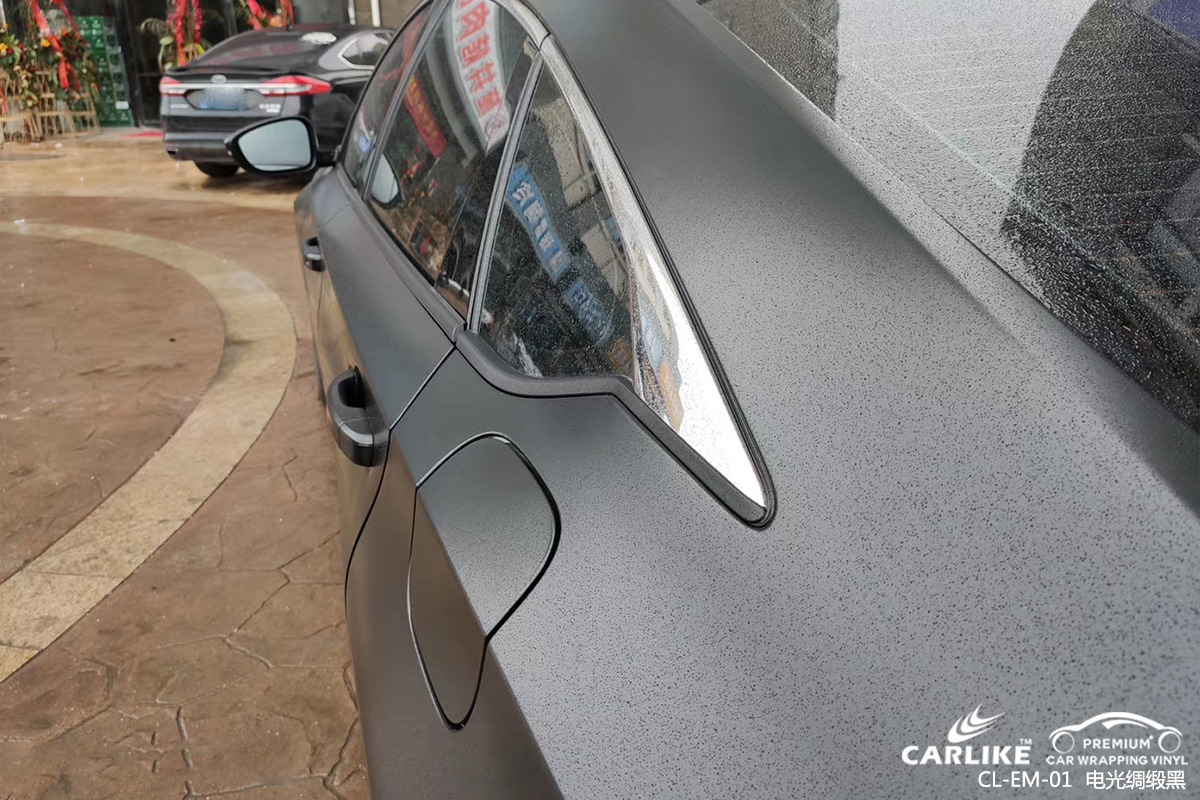 CARLIKE卡莱克™CL-EM-01本田金属电光绸缎黑车身改色膜白山施工案例效果图