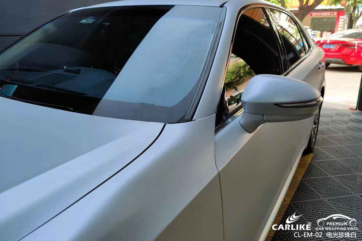 CARLIKE卡莱克™CL-EM-02丰田金属电光珍珠白车身改色膜泸州施工案例