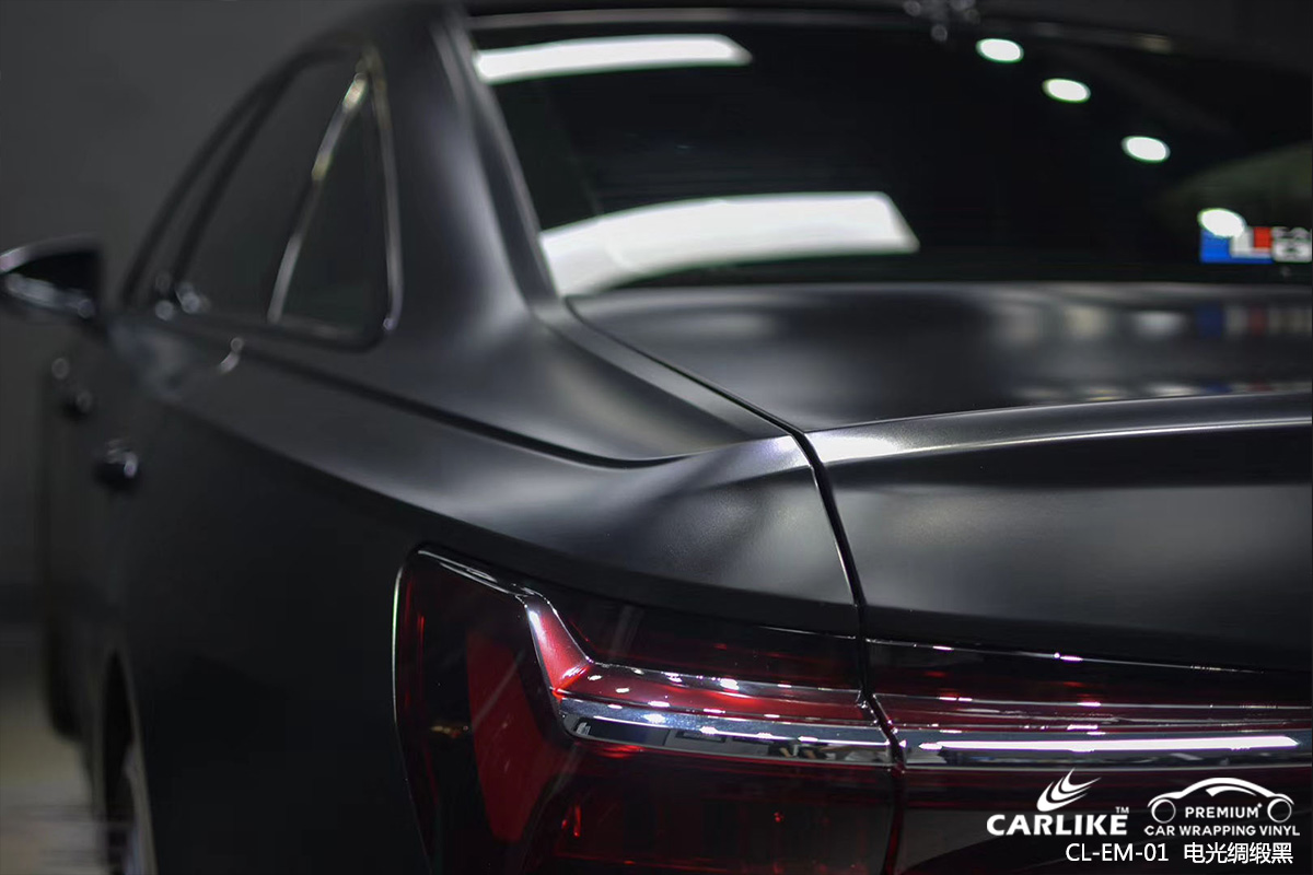 CARLIKE卡莱克™CL-EM-01奥迪金属电光绸缎黑车身改色膜塔城贴膜案例图