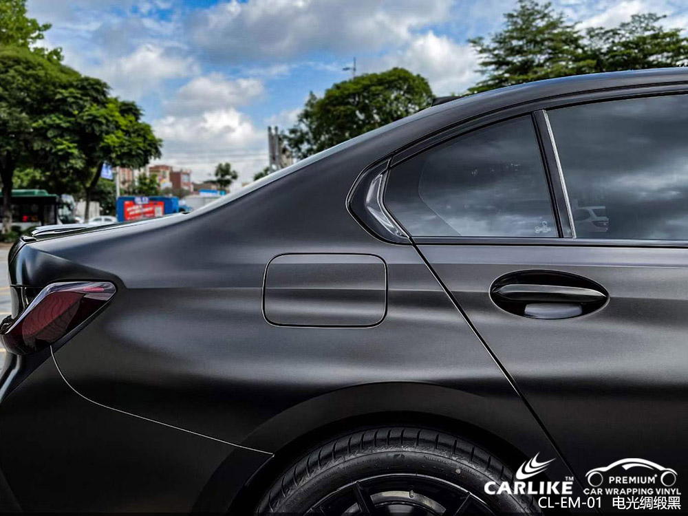 CARLIKE卡莱克™CL-EM-01宝马电光绸缎黑全车贴膜施工